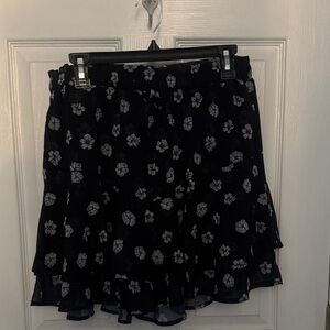 Chic Black Floral Skort